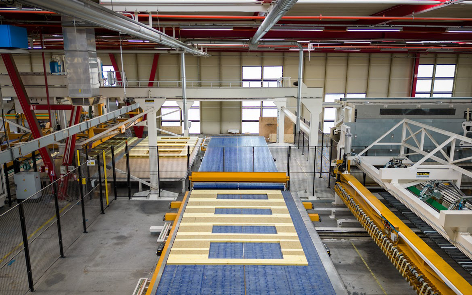 ligne panobloc Ligne Panobloc® : Ligne de Production des panneaux FOB de Techniwood - Panobloc® = FOB sous avis technique CSTB ( Panobloc® = ATec 2.1/14-1636_V4) - (crédit photo : Ivan Dupont)